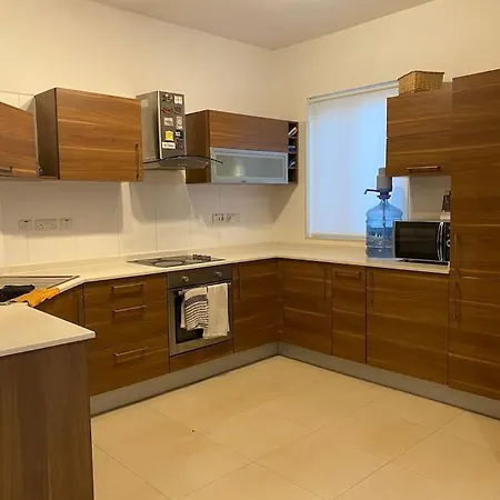 Large 3 Bedroom In Swieqi 公寓